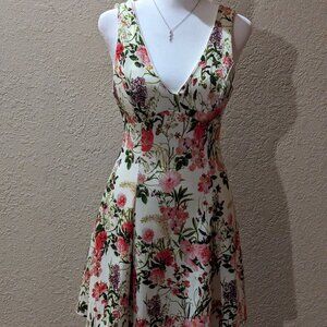 Monteau Medium Floral Dress